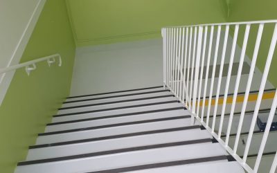 Peinture et Sol d’un escalier d’une école à Villebon-sur-Yvette